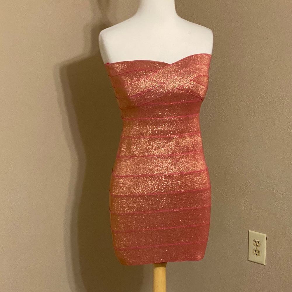 Charlotte Russe Bodycon Bandage Gold Foil Dress Size S